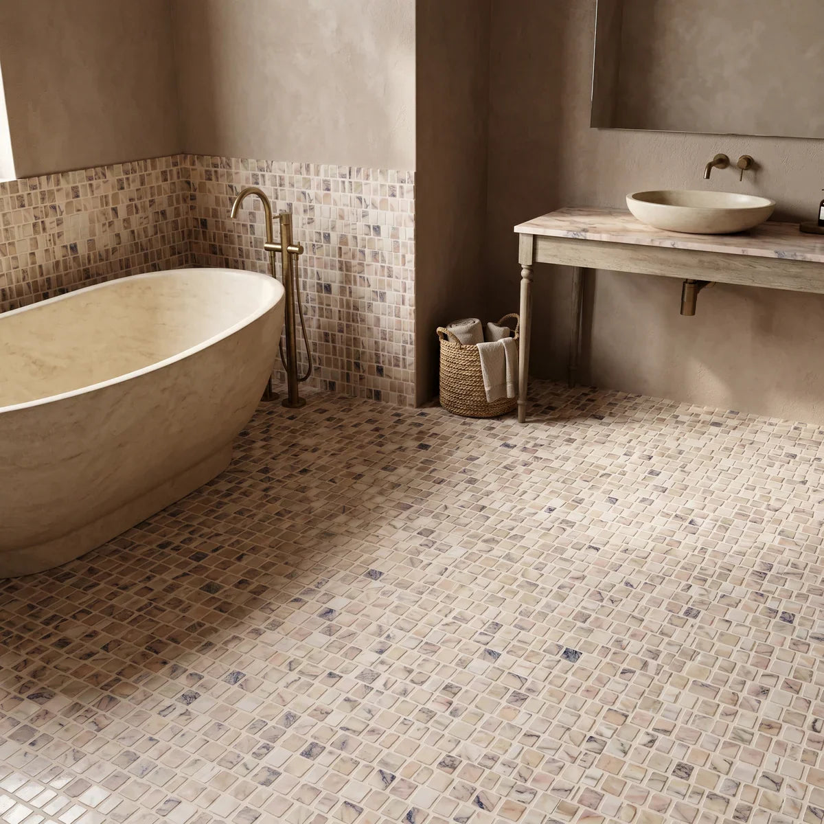 BATHROOM/SHOWER